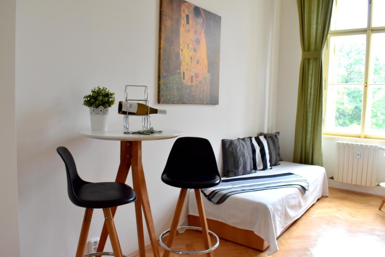 Wellness Apartments Florenc Prag Eksteriør billede