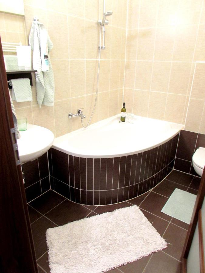 Wellness Apartments Florenc Prag Eksteriør billede